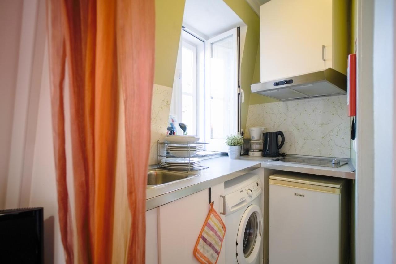 Lisbon Alfama S. Pedro Typical Apartment Exterior photo